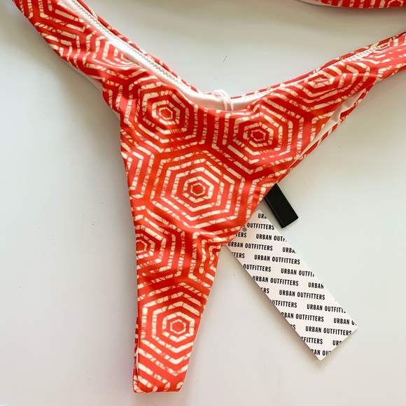 🌸New🌸 Urban Outfitters 2pc Swimwear Bikini Set Size Large NWT - Picture 4 of 6